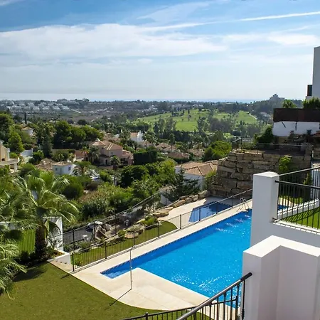 Luxury Penthouse Casa De Paraiso, Sea View, Pools, Golf דירה