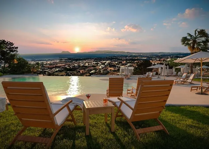 Luxury Penthouse Casa De Paraiso, Sea View, Pools, Golf